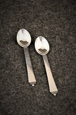 Georg Jensen "Pyramid" silver cutlery - sterling silver / small teaspoon, 
length: 10.5cm.