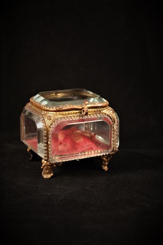 Old French jewelry box in glass and bronze with silk cushion and a nice old 
patina.