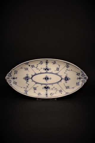 Royal Copenhagen Blue Fluted plain spoon tray / dish.
25x12cm.
RC# 1/263.
