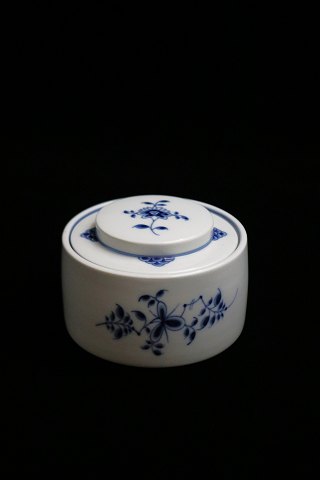 Royal Copenhagen Blue Fluted lid jar / bonbonniere. 
RC#1/5024...