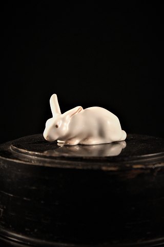 Porcelæns figur fra Bing & Grøndahl ( B&G ) af lille hvid kanin.