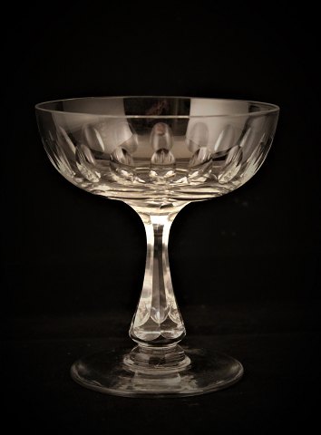 Fin , gammel champagne skål i krystalglas.( 1 stk. haves )