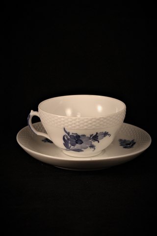 Royal Copenhagen Blue Flower braided teacup.
10/8269.