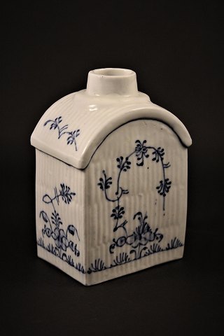 Antique Blue Fluted tea bottle in porcelain.