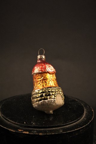 Gammelt julepynt i glas til juletræet med en fin patina. Højde: 7,5cm.