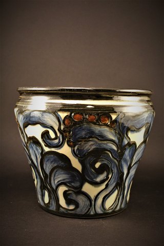 Danico  keramik potteskjuler med kohornsglasur i blå nuancer.H:18,5cm. Dia.:22cm.