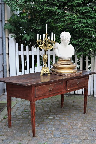 Swedish 1900 century console table with 2 drawers 
in original paint and with a really nice patina. 
L:179cm.