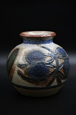 Flot glaseret stentøjs vase fra Søholm - Danmark.
H:16cm. Dia.:16cm. 
Søholm#3115-2.