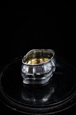 Gammel serviet ring i sølv , stemplet.5,5x4,5cm. Brede 3,5cm.