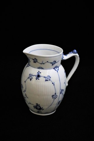 Royal Copenhagen Blue Fluted Plain cream jug. H:12cm. 
RC# 1/459...