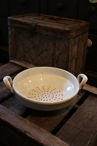 Old Swedish colander in white porcelain with 2 handles...