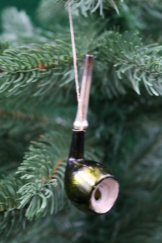 Old glass Christmas ornament from 1930 in the shape of a pipe. 
L: 8.5cm.