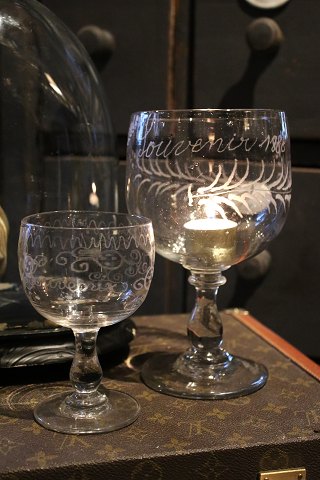 LARGE antique French mouth-blown souvenir glass with writing "Souvenir - 1888" 
H: 20 cm...