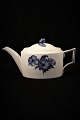 Royal Copenhagen Blue Flower Braided oval teapot.
RC# 10/8119. 
Before 1923. H:14cm. L:27cm.
1.sort. but has 2 small burning spots.