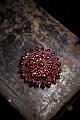 Antique brooch with beautiful red garnets...