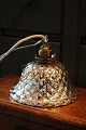 Antik , 1800 tals loftslampe med vaflet lampeskærm i fattigmandssølv 
(Mercury Glass) med en rigtig fin patina...