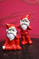 Sweet old porcelain gnomes...
CLICK ON THE PICTURE TO SEE EACH ONE !