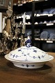 Royal Copenhagen Blue Fluted Plain oval ragout dish / lidded dish.
RC# 1/280. before 1923...