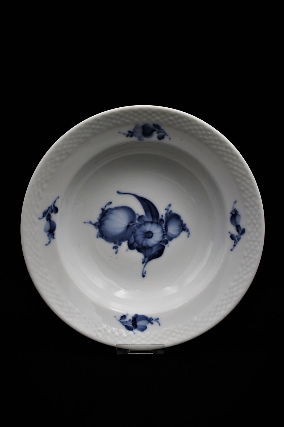 K&Co - Royal Copenhagen Blue Flower Braided, small deep plate